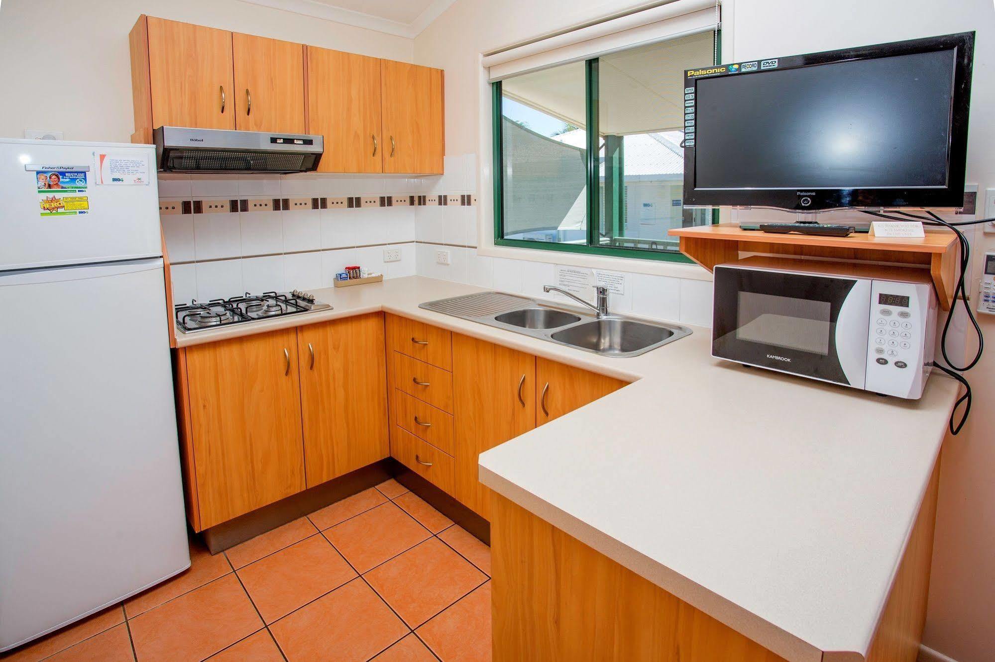 Nrma Bowen Beachfront Holiday Park Екстер'єр фото